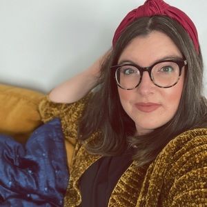 Meet your Posher, Laura